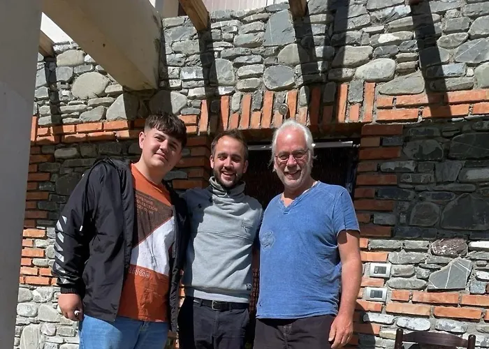 Gasthof Nia's Farm Librazhet