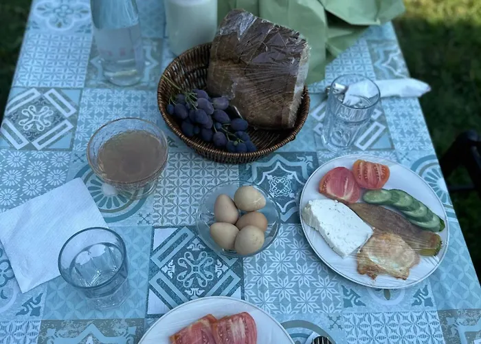 Nia's Farm بيت ضيافة Librazhet